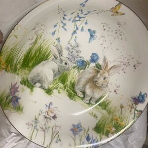 Williams Sonoma Floral Meadow 13.5 inch Serving Bowl Hand Painted Gold Trim